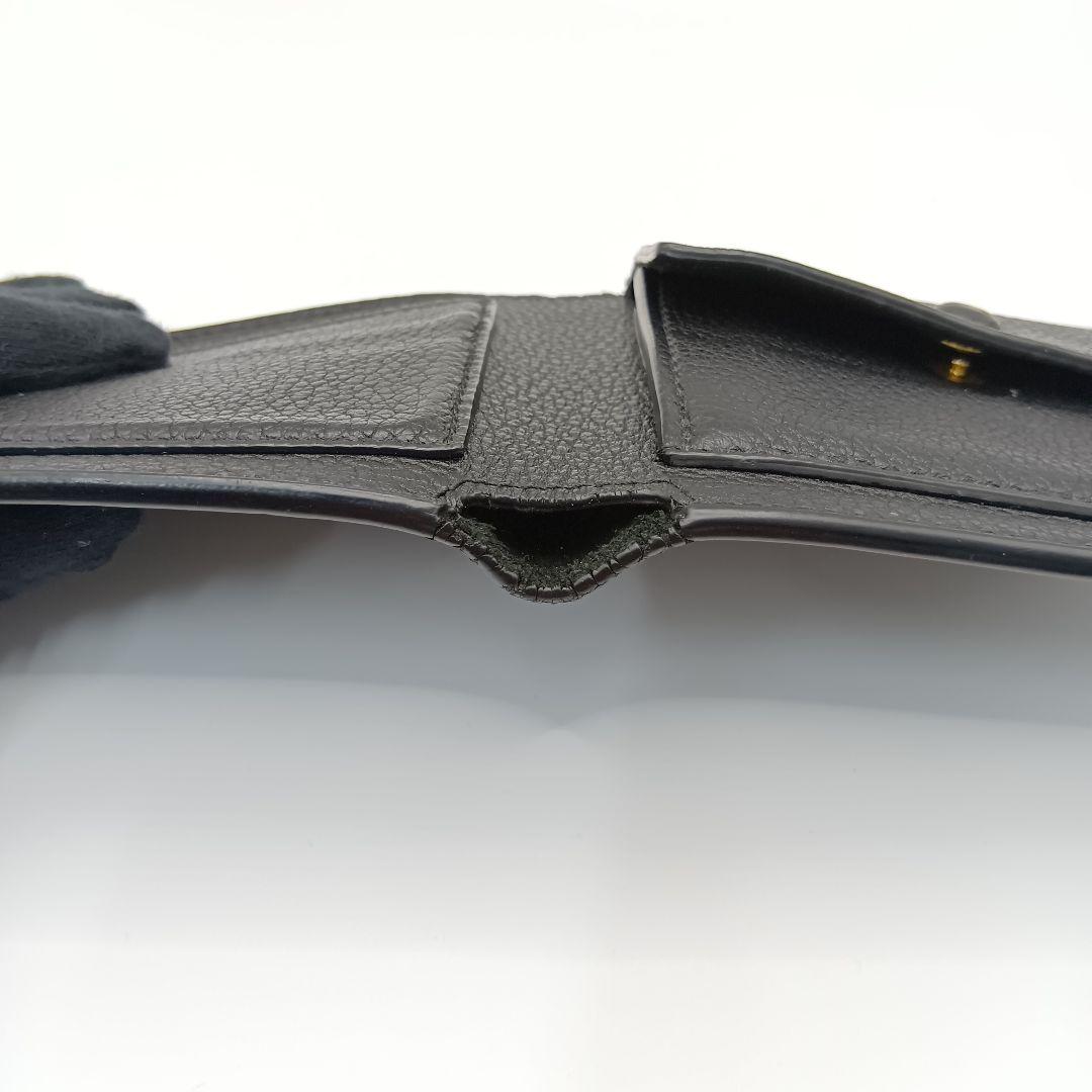 GUCCI グッチ　ブラックレザー 二つ折り財布（K）