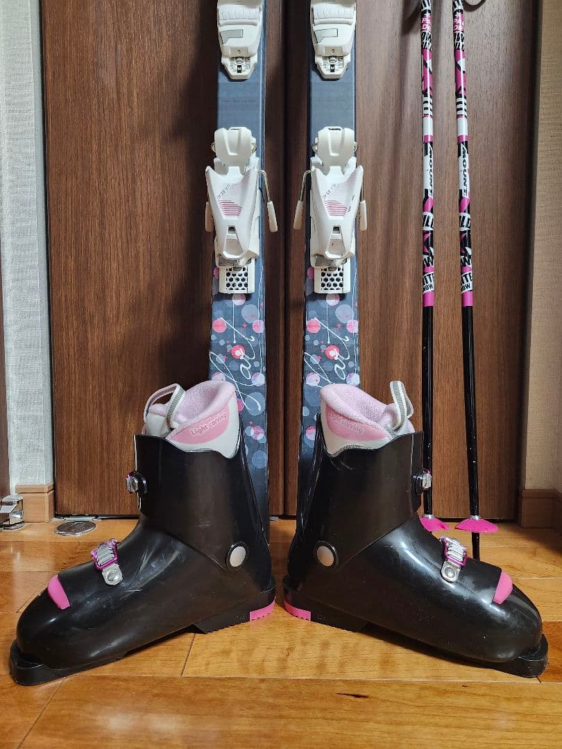 子供スキーセット　スキー板　138cm　 ブーツ　23cm　ストック 95cm