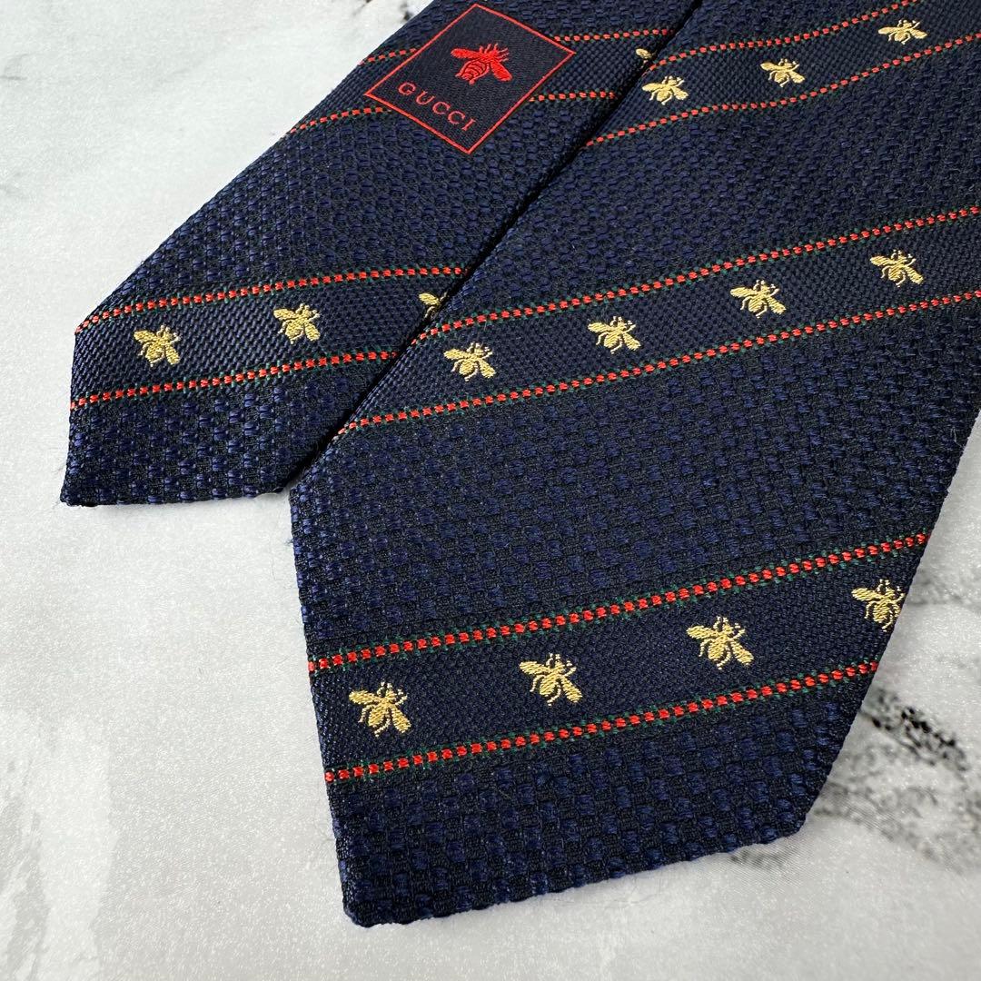 新品タグ付き✨GUCCI グッチ 高級ネクタイ ビー ストライプ 7cm 現行