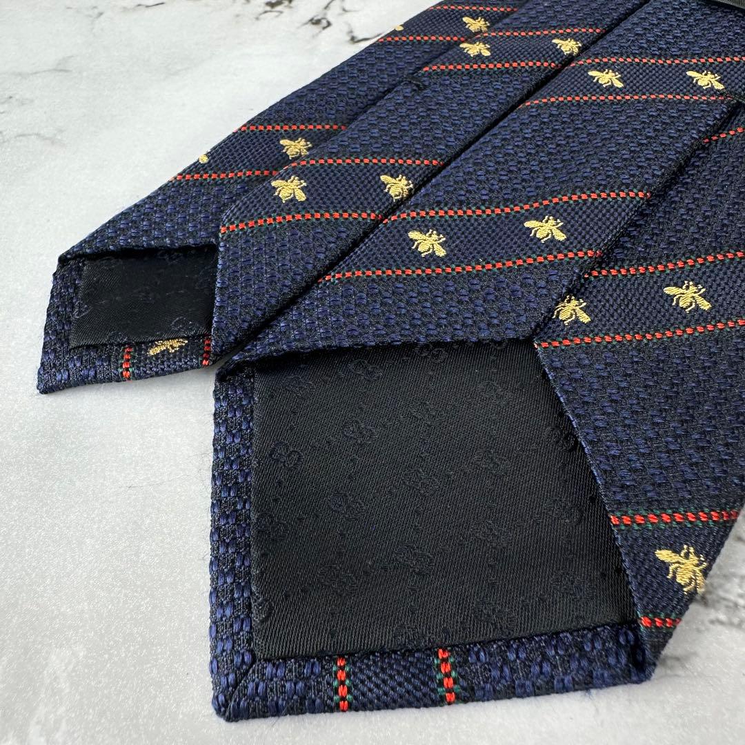 新品タグ付き✨GUCCI グッチ 高級ネクタイ ビー ストライプ 7cm 現行