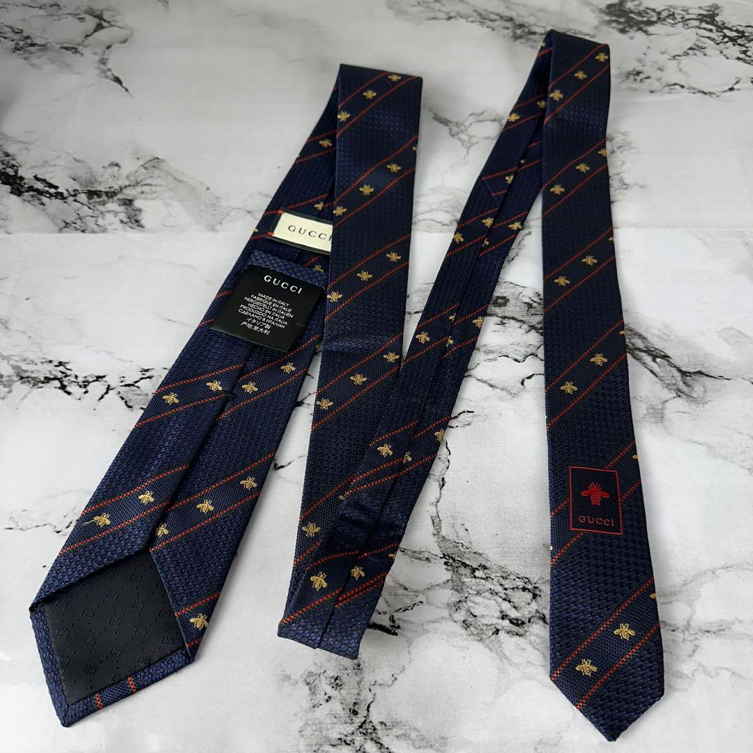 新品タグ付き✨GUCCI グッチ 高級ネクタイ ビー ストライプ 7cm 現行