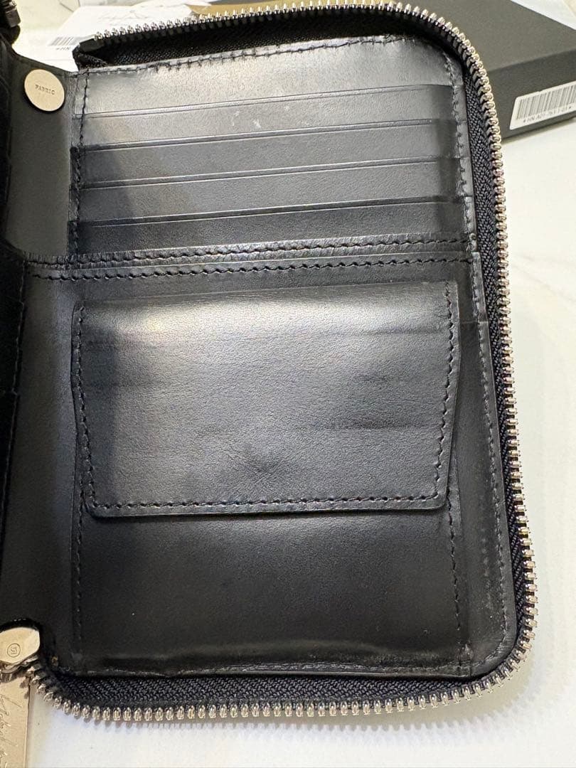 ヨウジヤマモト ブラック レザー 二つ折り財布