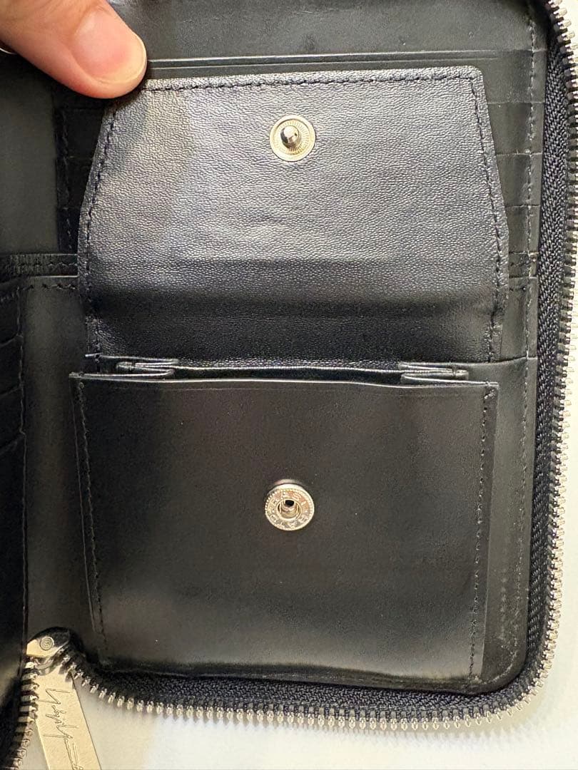 ヨウジヤマモト ブラック レザー 二つ折り財布