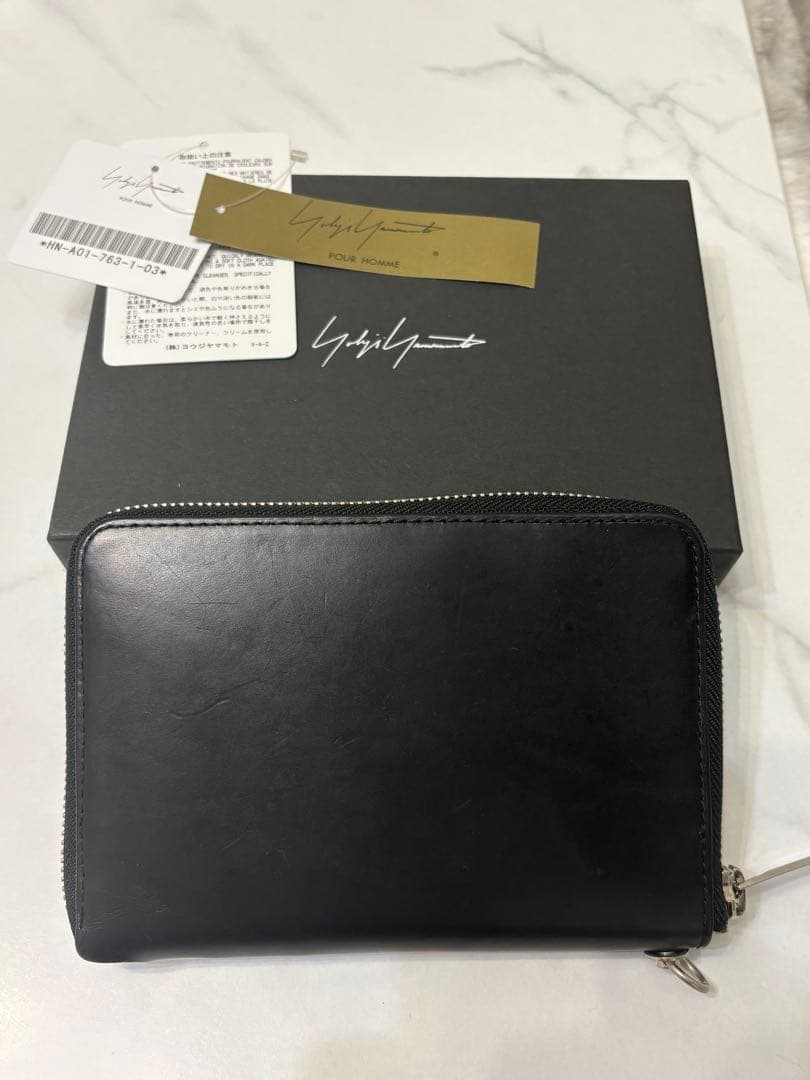 ヨウジヤマモト ブラック レザー 二つ折り財布