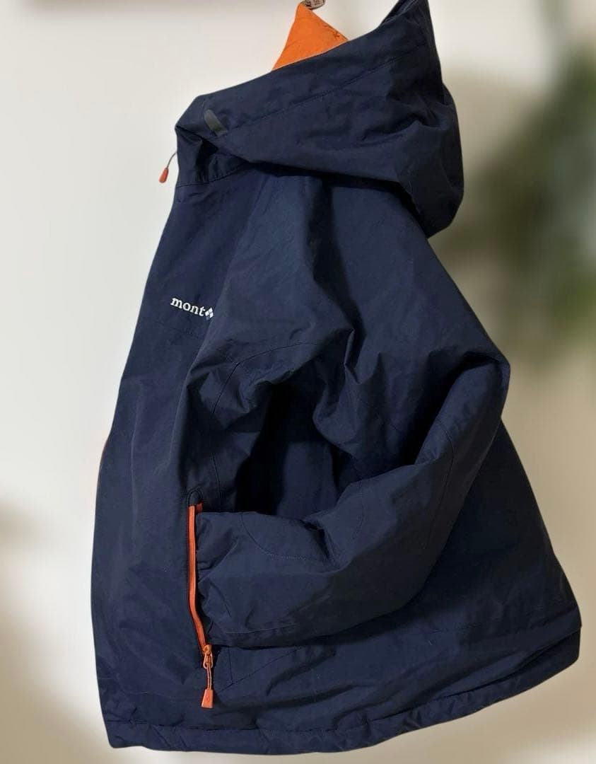 美品　人気モデル　モンベル パウダーステップジャケット スノージャケット キッズ