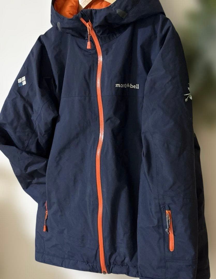 美品　人気モデル　モンベル パウダーステップジャケット スノージャケット キッズ