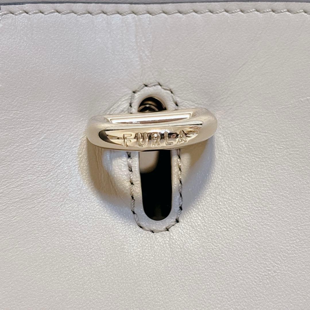 ✨美品✨ FURLA フルラ ジェネシ ミニ 2way ショルダーバッグ 本革