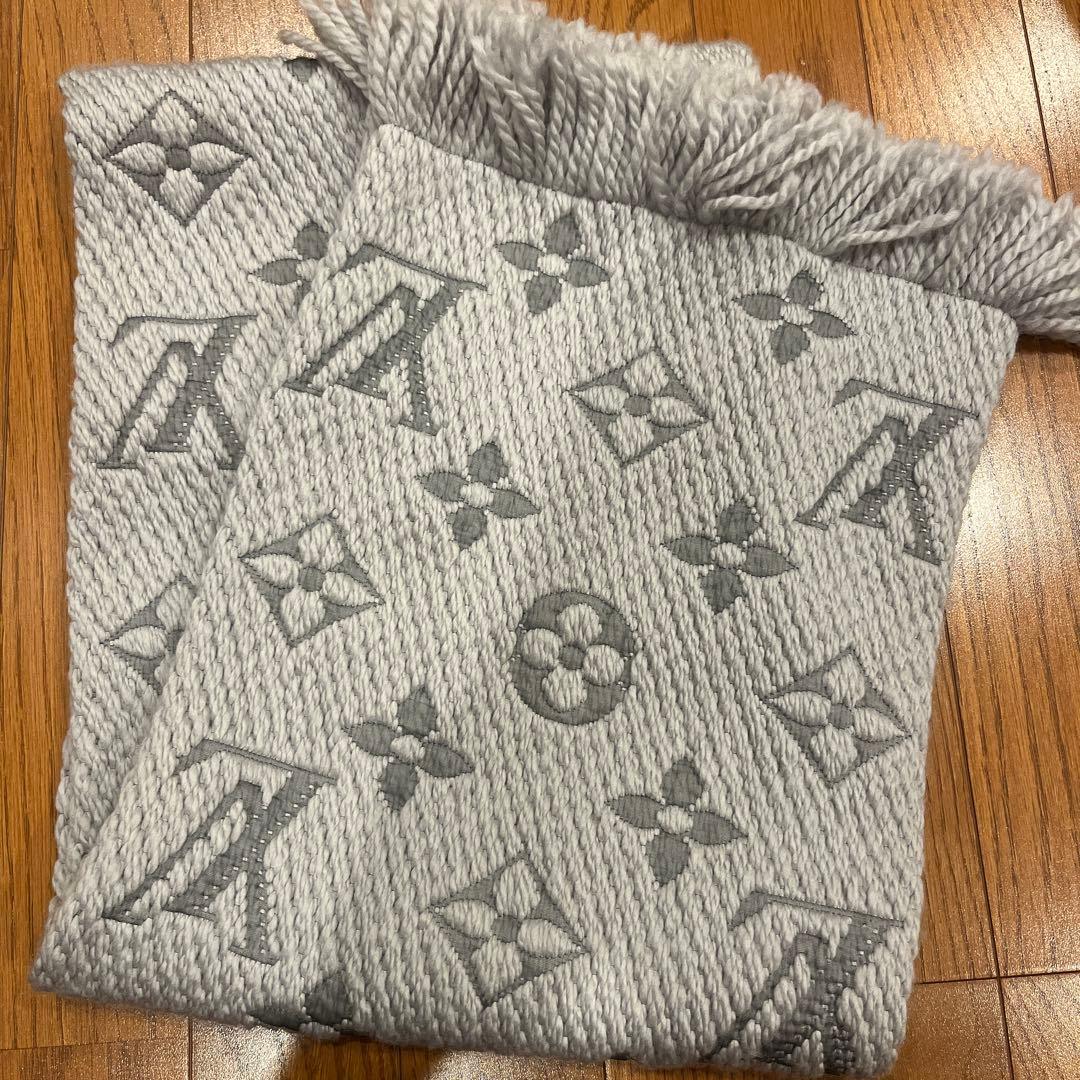 Louis Vuitton グレー マフラー M74242