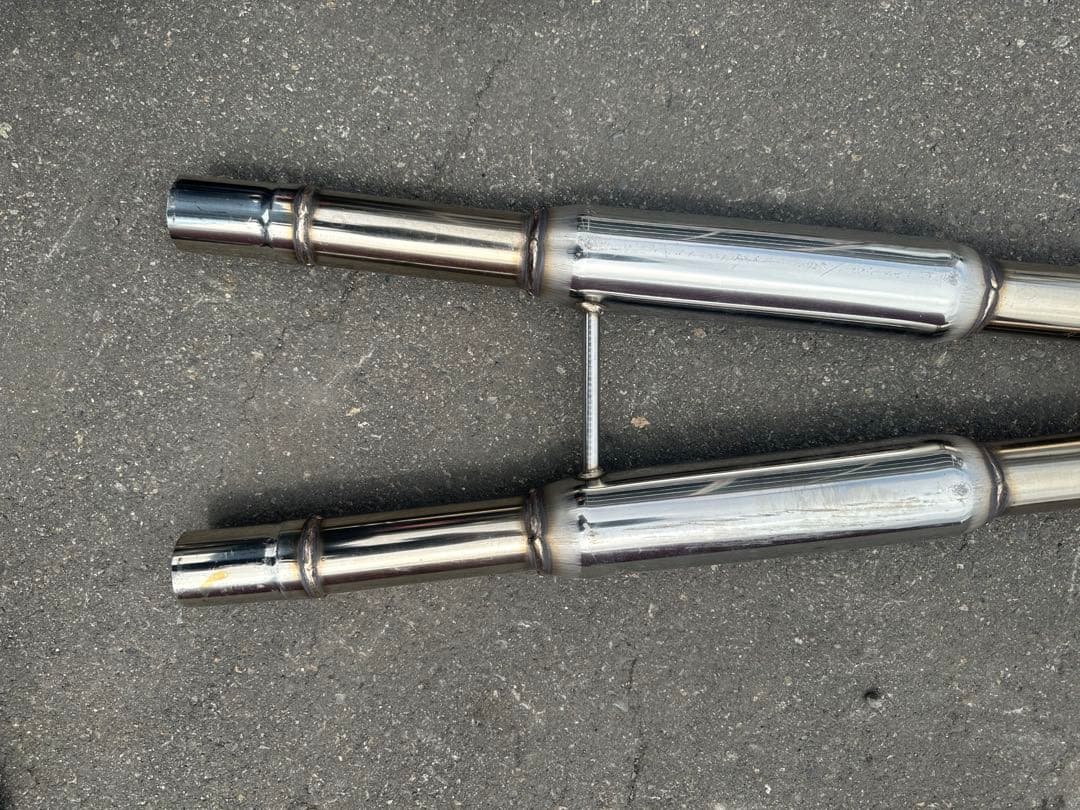 あ*あ様 30セルシオ 中間 マフラー