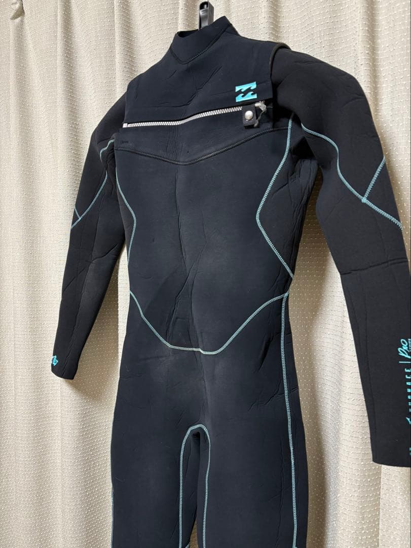 akiBILABONG(ビラボン) 3mm フルスーツ メンズLサイズ