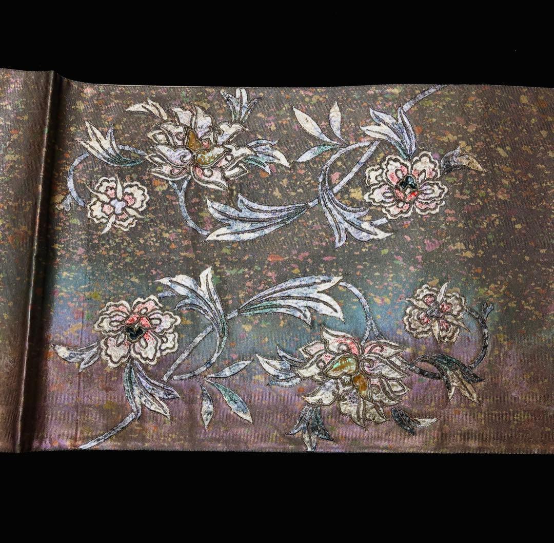 袋帯　螺鈿　金彩　刺繍　花唐草文様　お太鼓柄