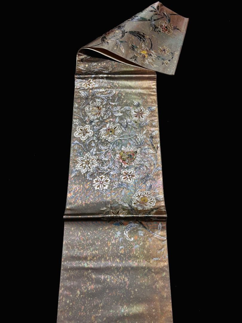 袋帯　螺鈿　金彩　刺繍　花唐草文様　お太鼓柄