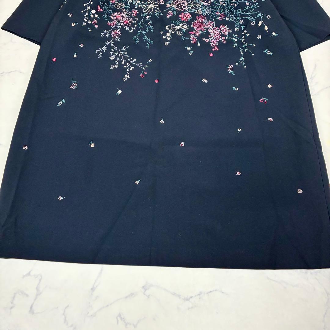 ローズティアラ　フラワー刺繍ワンピース　花柄　ネイビー　大きいサイズ 46