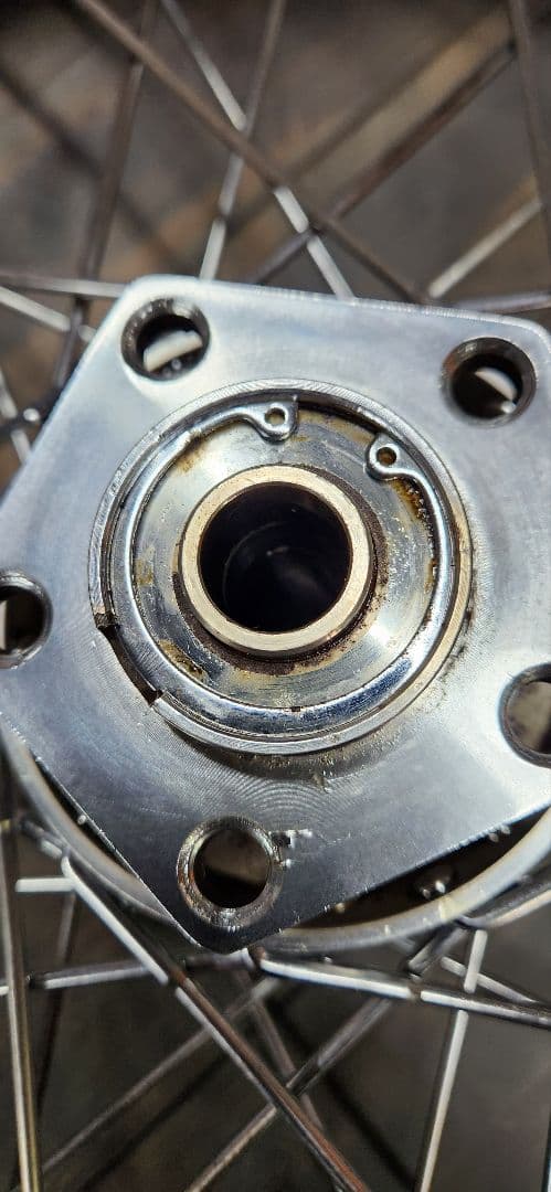 ハーレー　２１インチホイール　　　　ショベル（バリ山タイヤ付き)