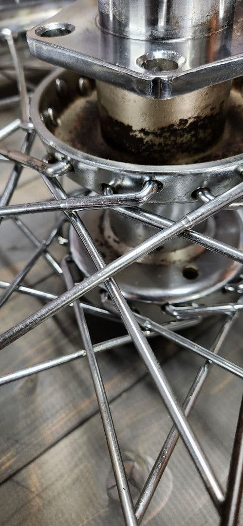 ハーレー　２１インチホイール　　　　ショベル（バリ山タイヤ付き)