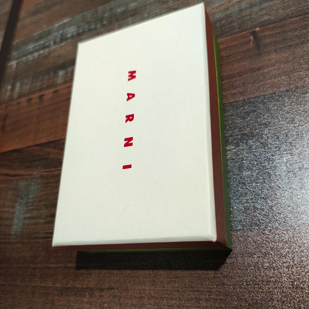 MARNI ネイビー ホワイト キーケース【付属品完備】