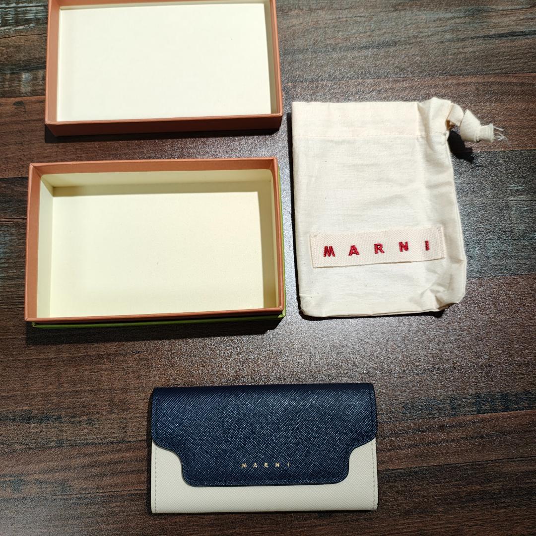 MARNI ネイビー ホワイト キーケース【付属品完備】