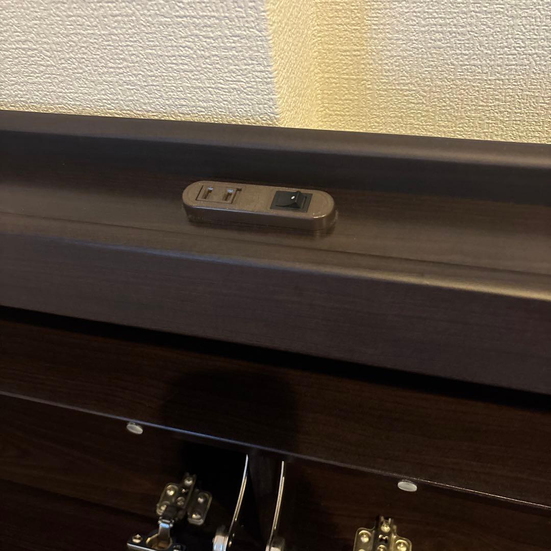 ニトリ　セミダブルのベッド