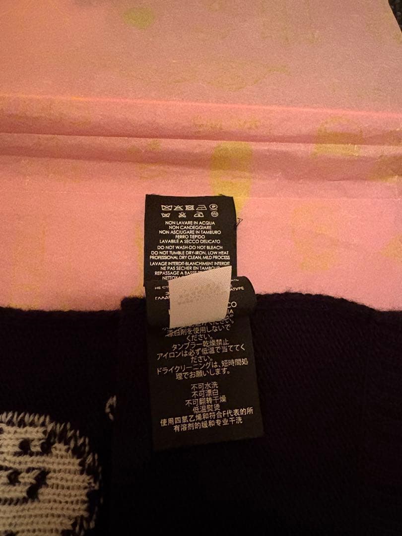 GUCCI グッチ 限定品 マフラー GG ゴースト　専用箱付