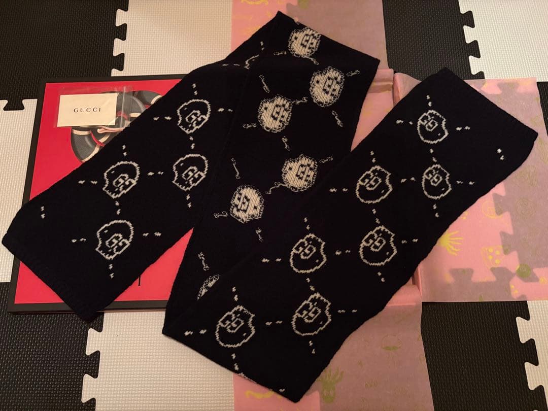 GUCCI グッチ 限定品 マフラー GG ゴースト　専用箱付