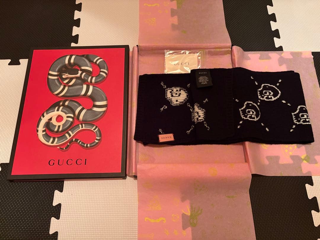 GUCCI グッチ 限定品 マフラー GG ゴースト　専用箱付