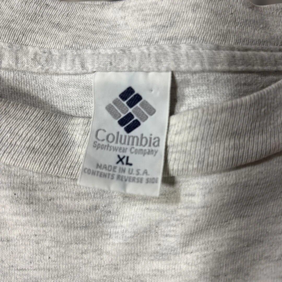 columbiaのtシャツ