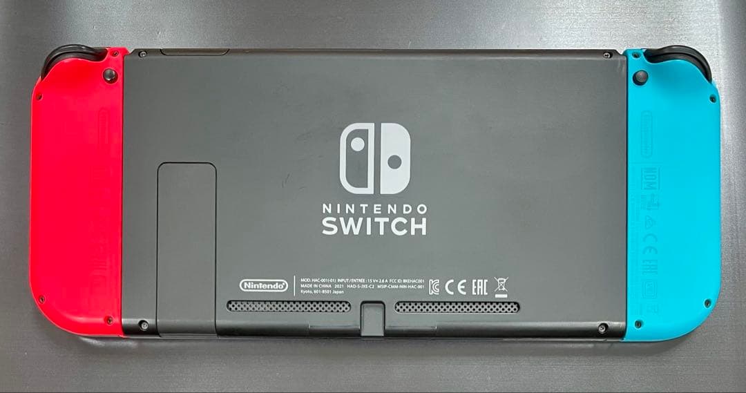 ほぼ新品‼️ニンテンドースイッチ+バッテリー新品＋ガラス+純正充電器+豪華セット