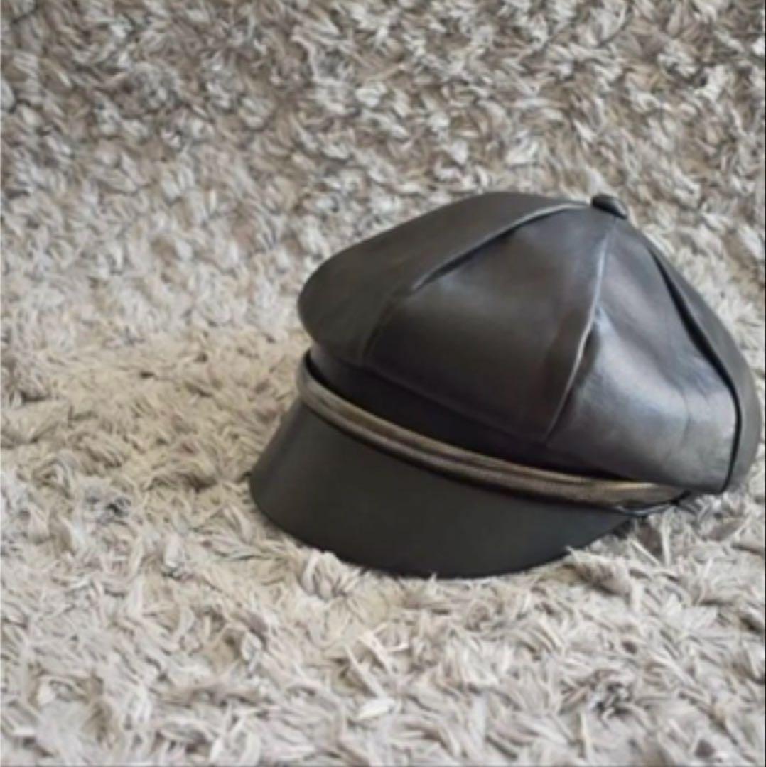 Christian Dada ブラックレザーキャスケット