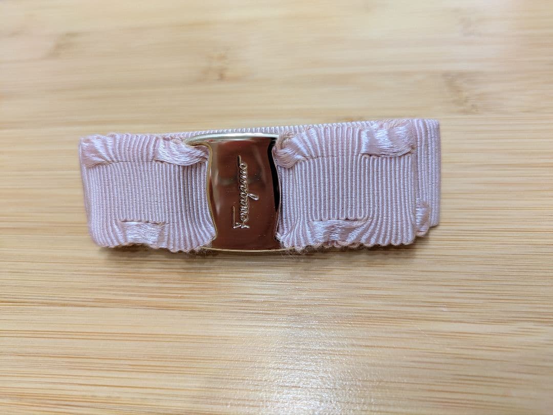 Salvatore Ferragamo リボンバレッタ