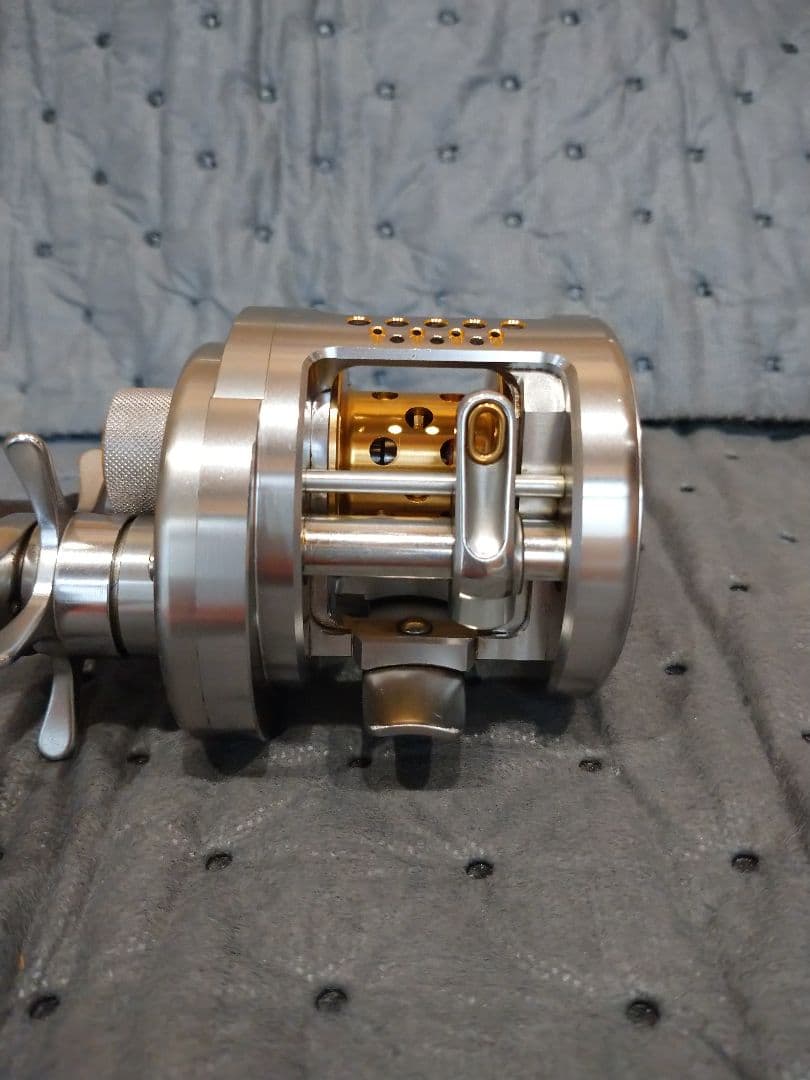 シマノ カルカッタコンクエスト100 DC