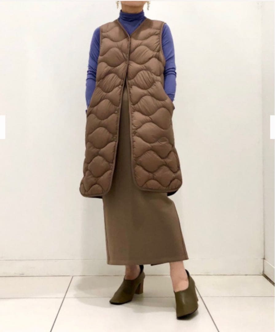 UNIQLO ウルトラライト ロング タウンベスト　L brown