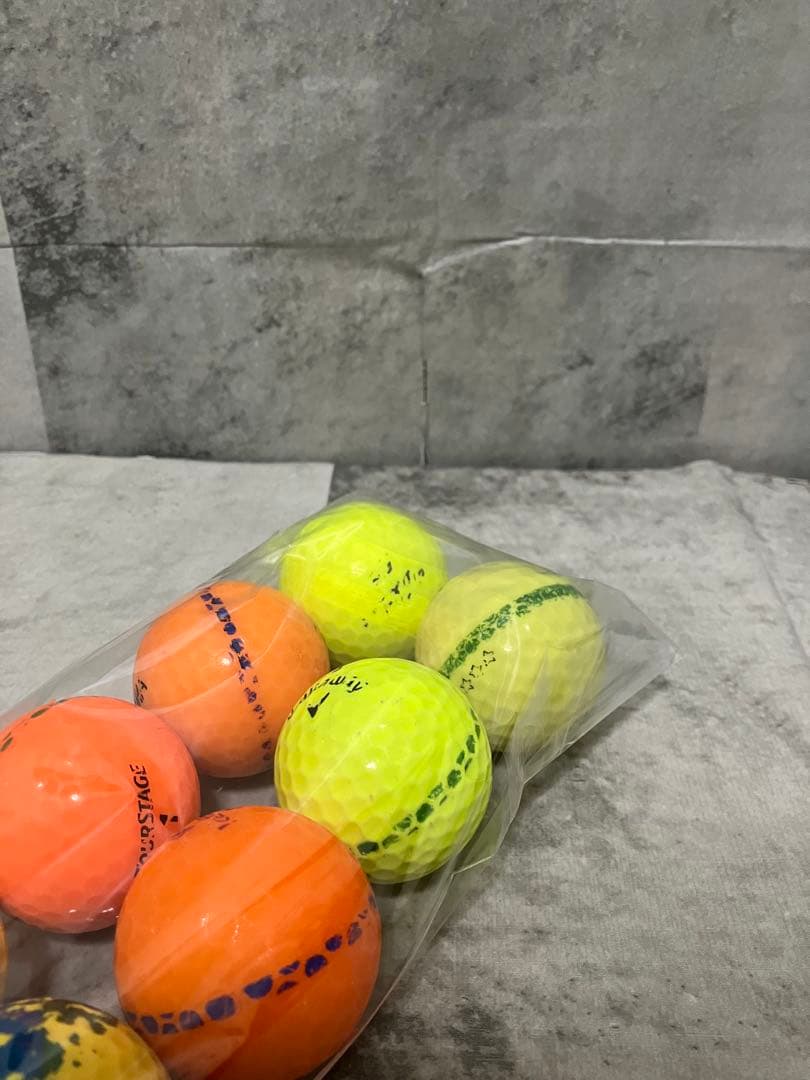 ゴルフボール　カラー 8個セット 中古 ロストボール　練習　ボール