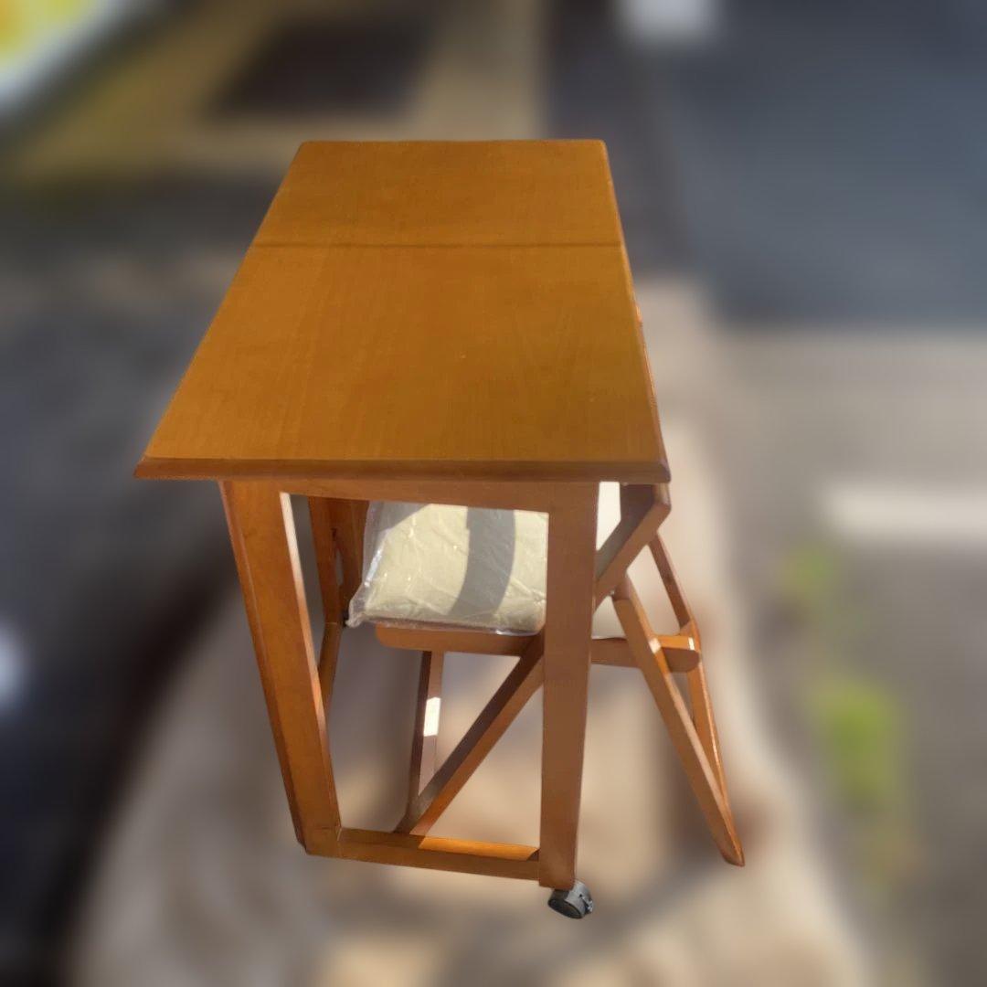 新たに傷入りました！CD 折りたたみデスク&チェア　収納付き　キャスター