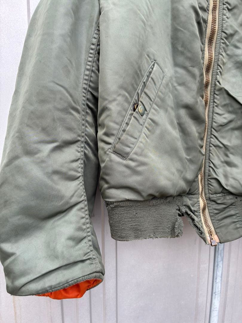 K*N様 60s ma-1米軍実物　ALPHA Mサイズ　1968 袖リブ欠損