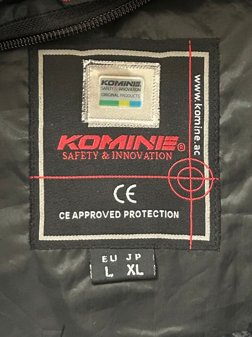KOMINE フード付きジャケット グレー・ブラック ハードプロテクター(背中)