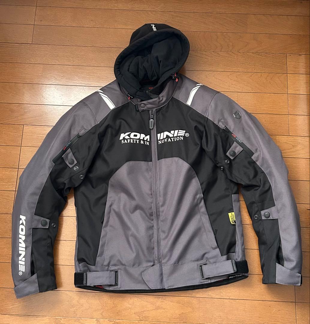 KOMINE フード付きジャケット グレー・ブラック ハードプロテクター(背中)