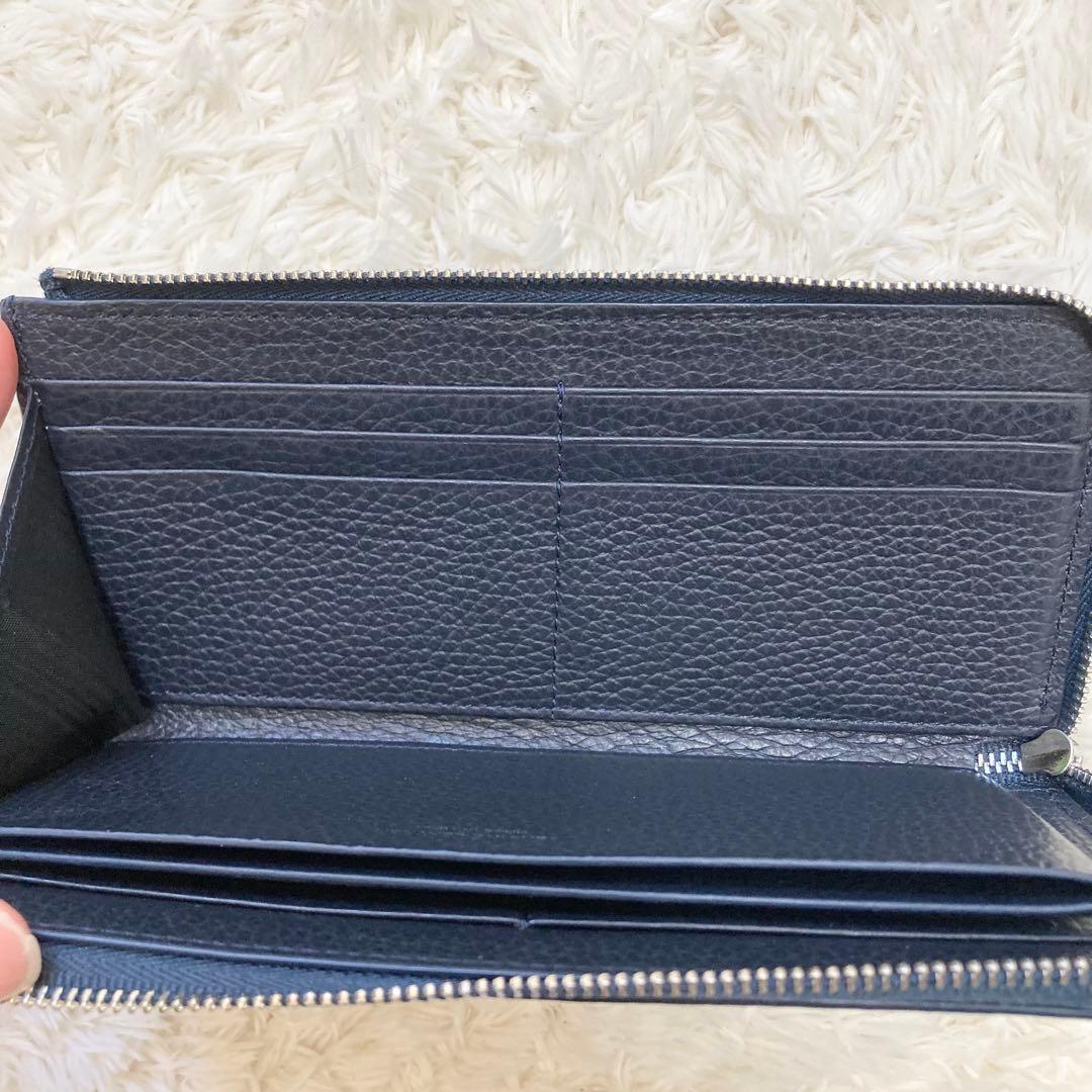 未使用級✨ 定価4.6万 イアクッチ リサッカ ウォレット L CERVO 紺
