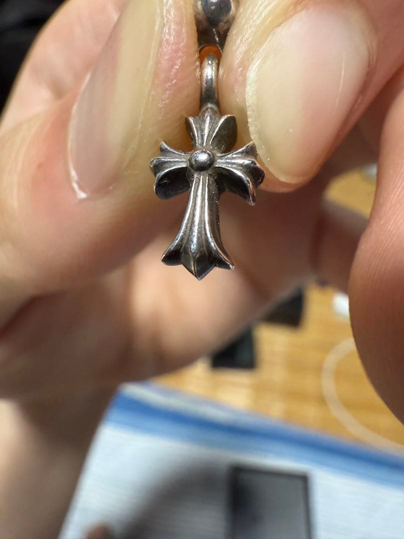 CHROME HEARTS クロスドロップピアス