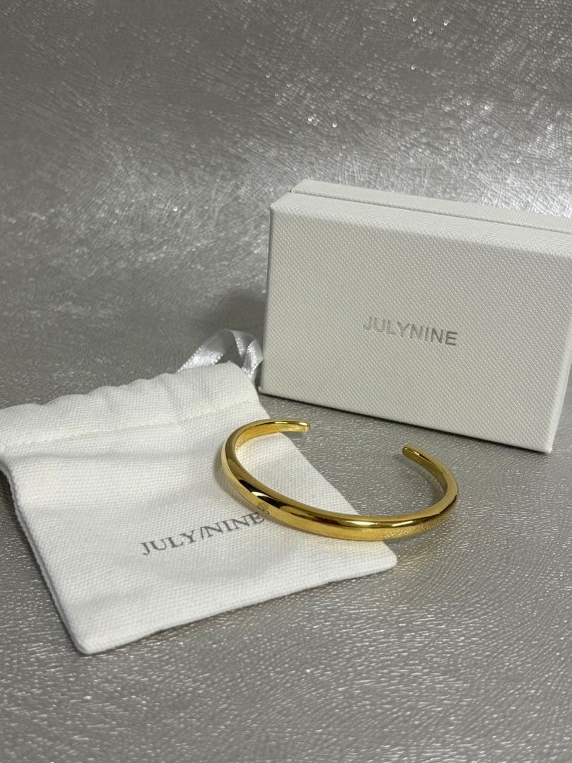 JULYNINE GRACEバングル