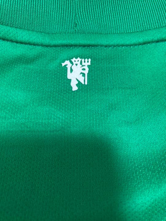 マンチェスターユナイテッド　長袖　ゴールキーパーユニフォーム