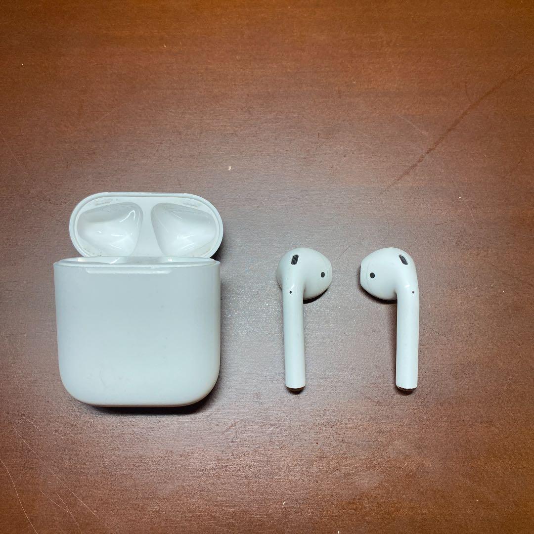Apple AirPods 第一世代