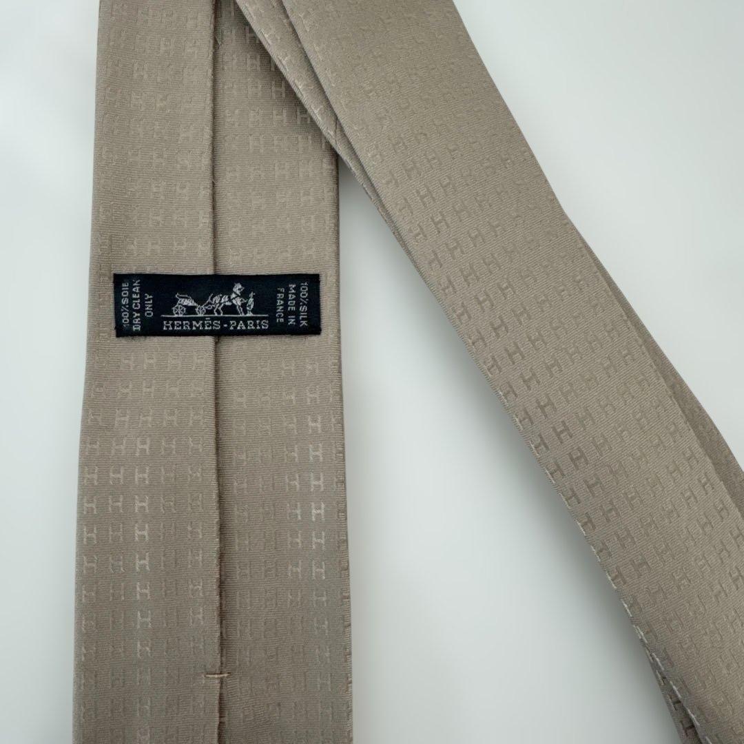 エルメス　ベージュ Hロゴ ネクタイ　ショップ袋付き