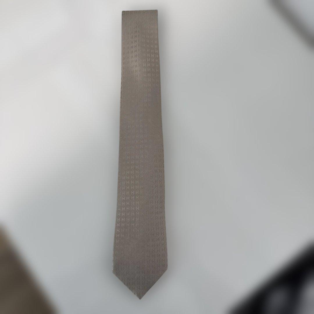 エルメス　ベージュ Hロゴ ネクタイ　ショップ袋付き