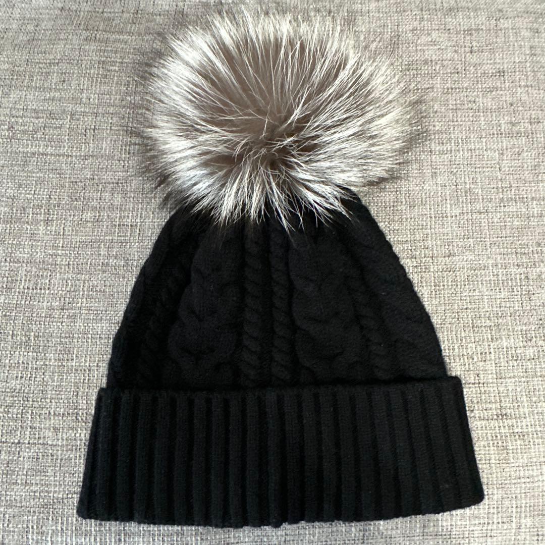 モンクレール ブラック ニット帽 ポンポン付き