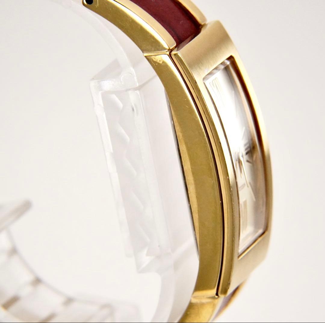 【新品電池】希少　シチズン　クロスシー　バングルタイプ　ゴールド　 腕時計