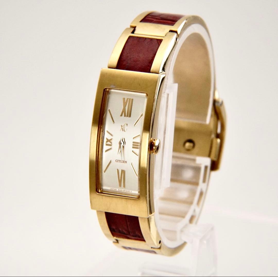 【新品電池】希少　シチズン　クロスシー　バングルタイプ　ゴールド　 腕時計