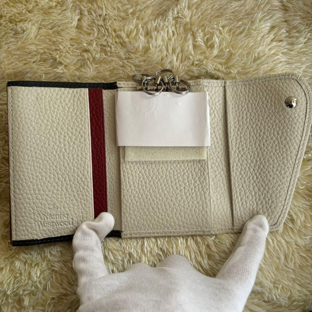 新品未使用✨ヴィヴィアンウエストウッド　キーケース　ダブルフラップ　レザー　白