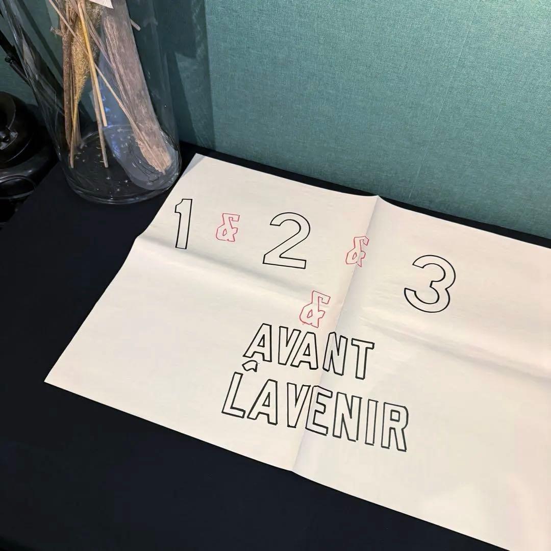 1998年発行美品LawrenceWeinerアート新聞ポスターAgnès b.