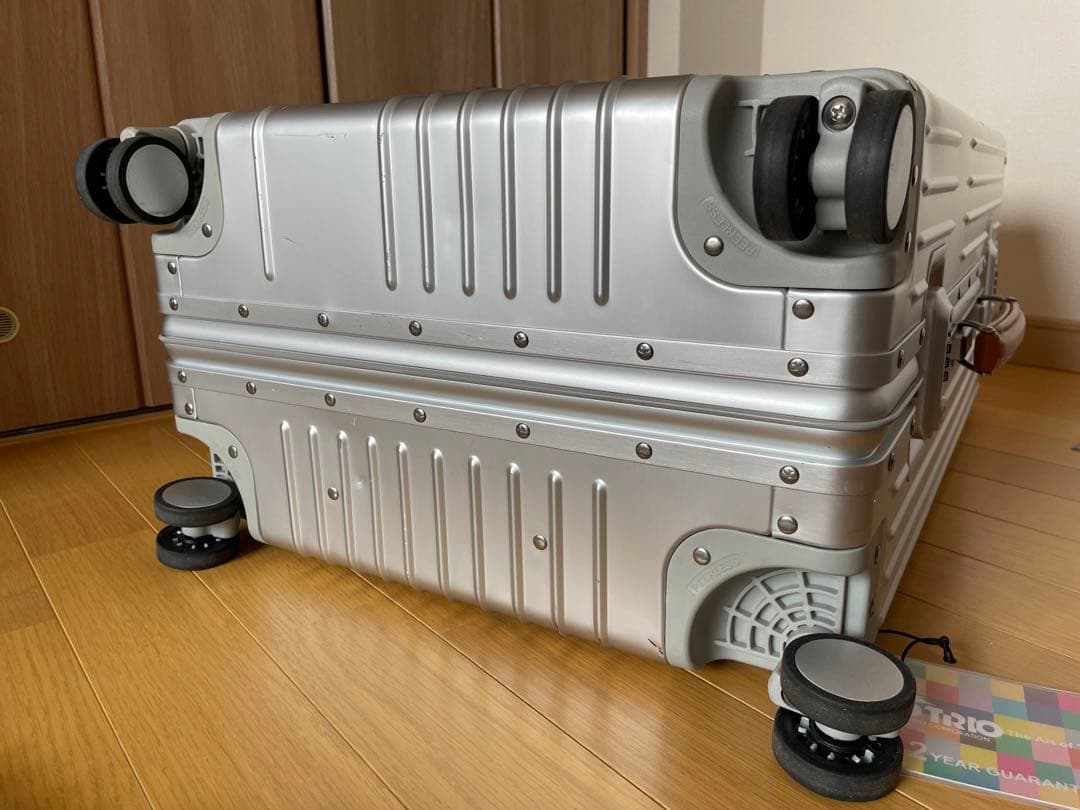 innovatorイノベーター　アルミスーツケース70L