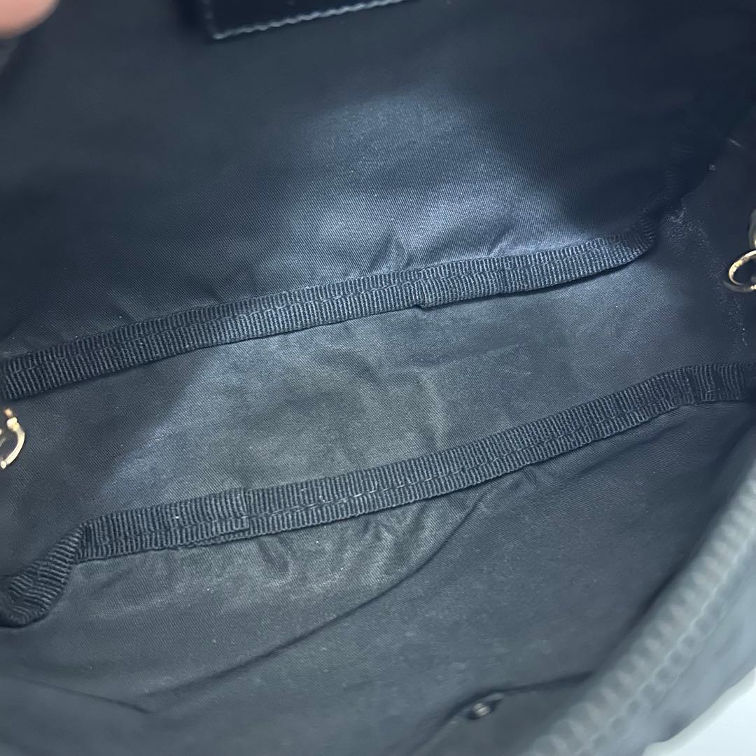 PRADA プラダ チェーン ショルダーバッグ カメラバッグ 三角プレート　黒色